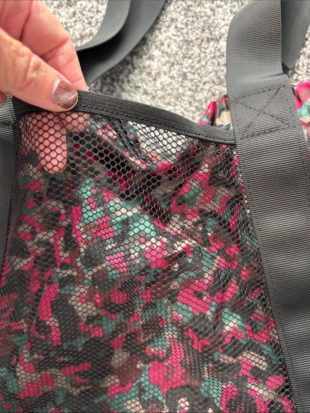 EUC Athleta Nylon Gym Bag - Picture 7 of 10